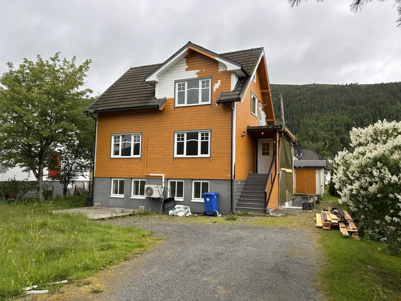 Hareidsvegen 101, Hareid